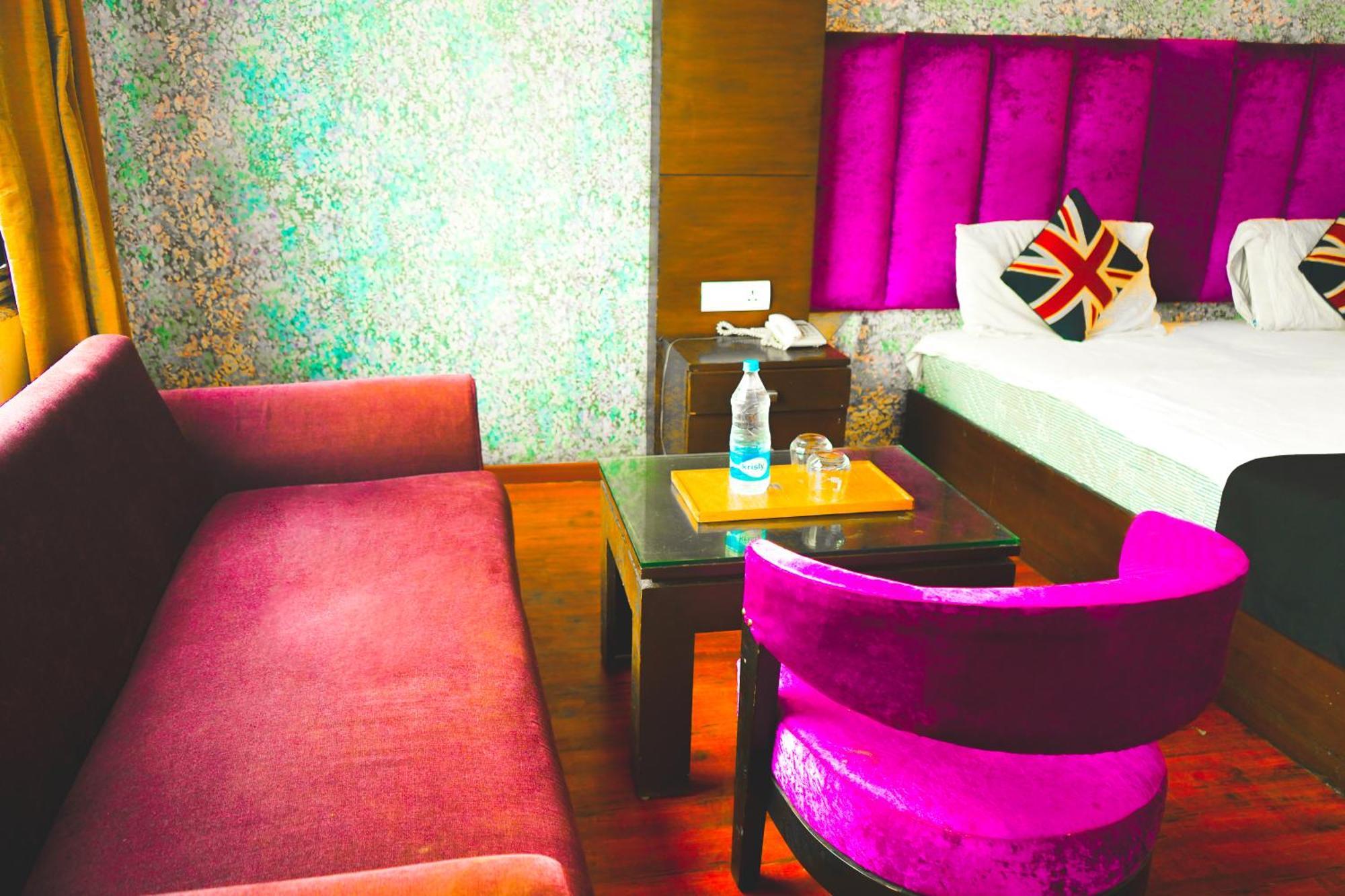 Hotel Sukoon - Ramesh Nagar นิวเดลี ภายนอก รูปภาพ