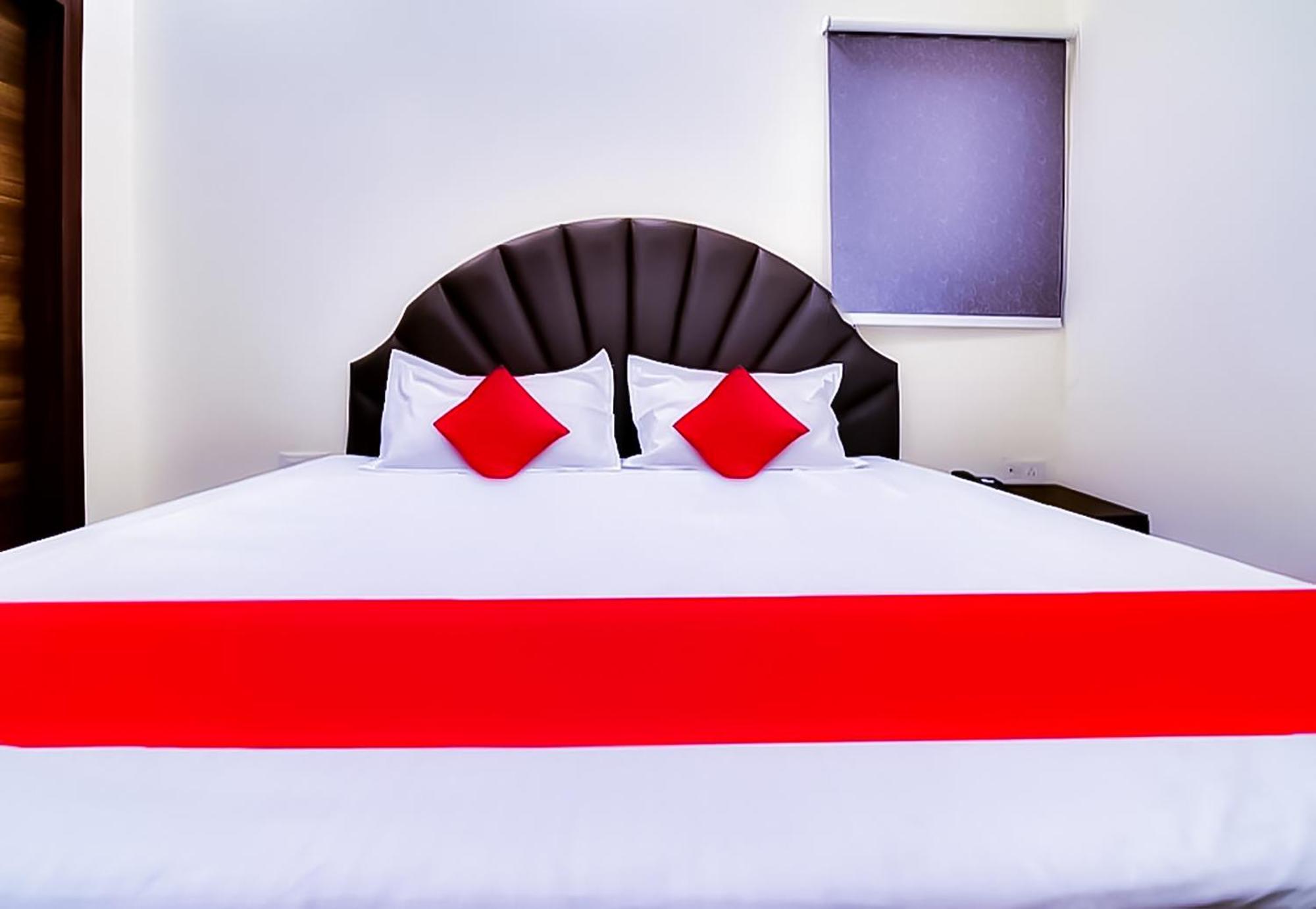 Hotel Sukoon - Ramesh Nagar นิวเดลี ภายนอก รูปภาพ