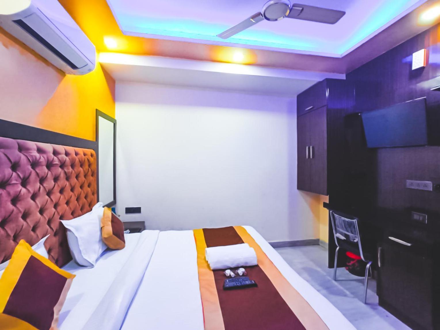 Hotel Sukoon - Ramesh Nagar นิวเดลี ภายนอก รูปภาพ