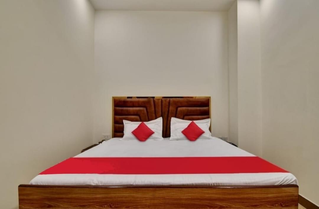 Hotel Sukoon - Ramesh Nagar นิวเดลี ภายนอก รูปภาพ